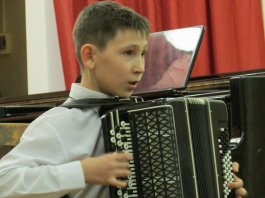 Новогодний праздник в школе Новогодний праздник в школе