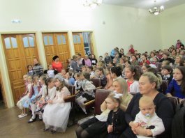 Новогодний праздник в школе Новогодний праздник в школе