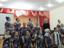 Новогодний праздник в школе Новогодний праздник в школе