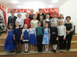 «Новогодний фейерверк» в школе