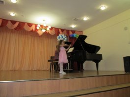 Первый концерт начинающих музыкантов