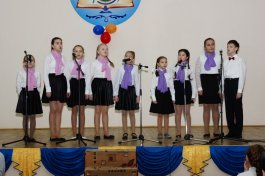 Петь  по всякому могу!