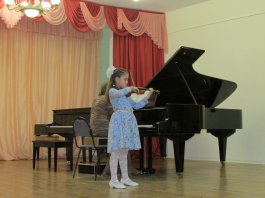 Концерт струнного отделения