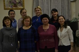 «С новым годом поздравляем, вместе дружно мы играем!»