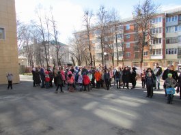 20 и 25 апреля — тренировки по действиям и эвакуации