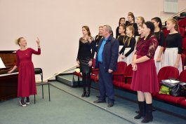 30 октября состоялся мастер-класс преподавателя А. Мовчан и ее хора «GLORIA» (концертмейстер М. Яковлева)