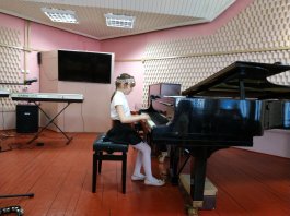 Юбилей в красках и звуках