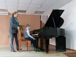 Преподаватели Чебоксарской детской музыкальной школы дали открытые уроки на семинаре в стенах детской музыкальной школы № 3.