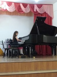 В Чебоксарской детской музыкальной школе №1 им. С.М.Максимова состоялся концерт, посвященный Дню защитника Отечества
