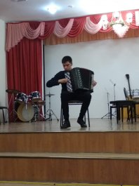 В Чебоксарской детской музыкальной школе №1 им. С.М.Максимова состоялся концерт, посвященный Дню защитника Отечества
