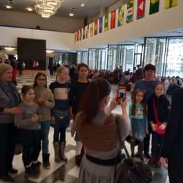 Преподаватели ЧДМШ №1 им. С.М. Максимова провели урок в театральном зале