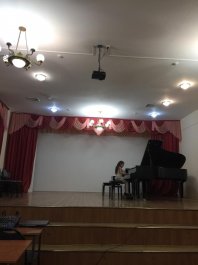 В рамках Международного женского дня в ЧДМШ №1 им. С.М. Максимова состоялся концерт «Весенняя фантазия»