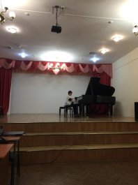 В рамках Международного женского дня в ЧДМШ №1 им. С.М. Максимова состоялся концерт «Весенняя фантазия»