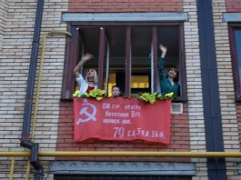 ЧДМШ №1 им. С.М.Максимова приняла активное участие во Всероссийских акциях «Поем двором», «Песни Победы» и «Окна Победы»
