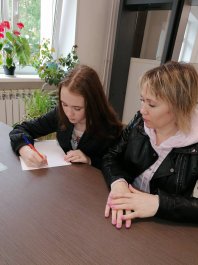 Выпускникам общеразвивающих программ ЧДМШ №1 им. С.М.Максимова вручили свидетельства об окончании музыкальной школы
