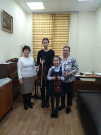 Состоялся мастер-класс преподавателя ЧДМШ №1 им. С.М. Максимова Панычевой Лилии Максимовны на тему: «Распределение смычка в работе с начинающими скрипачами»