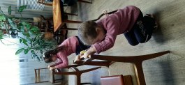 В классе преподавателя ЧДМШ №1 им. С.М.Максимова состоялся цикл тренингов, направленных на профилактику заболеваний позвоночника «Неделя здоровья»