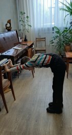 В классе преподавателя ЧДМШ №1 им. С.М.Максимова состоялся цикл тренингов, направленных на профилактику заболеваний позвоночника «Неделя здоровья»