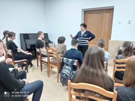 Преподаватели народных инструментов ЧДМШ №1 им. С.М. Максимова провели классные часы