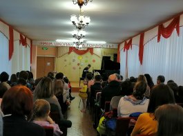 Педагоги ЧДМШ №1 им. С.М.Максимова встретились с выпускниками в рамках дня фортепиано!