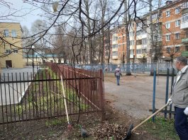 Сотрудники ЧДМШ №1 им. С.М. Максимова присоединились к Всероссийскому субботнику 2021 года
