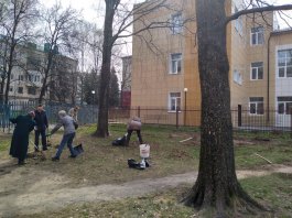 Сотрудники ЧДМШ №1 им. С.М. Максимова присоединились к Всероссийскому субботнику 2021 года