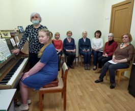 В ЧДМШ №1 им. С.М. Максимова состоялся мастер-класс «Работа над кантиленой в классе фортепиано»