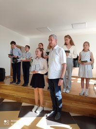 Церемония вручения свидетельств выпускников дополнительных общеразвивающих общеобразовательных программ в области музыкальных искусств