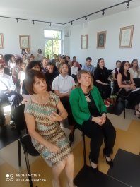 Церемония вручения свидетельств выпускников дополнительных общеразвивающих общеобразовательных программ в области музыкальных искусств