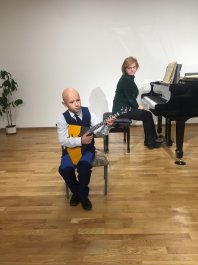 На отделении народных инструментов ЧДМШ №1  им. С.М. Максимова прошел конкурс «Мои музыкальные каникулы»