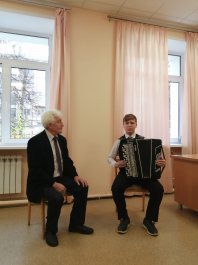Прошел мастер-класса заслуженного работника культуры Чувашской Республики, автора сборника пьес для баяна, преподавателя Григорьева Станислава Вячеславовича