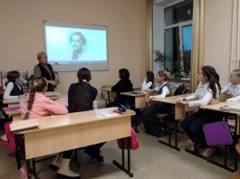В ЧДМШ №1 им. С.М. Максимова прошли уроки-беседы к юбилею А.Е. Варламова для учеников старших классов