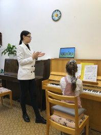 Состоялся мастер-класс концертмейстера, преподавателя ЧДМШ №1 им. С.М. Максимова Бажиной Марии Владимировны на тему «Советы юным пианистам»
