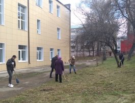 Сотрудники ЧДМШ №1 им. С.М. Максимова приняли участие в акции "Санитарный четверг".