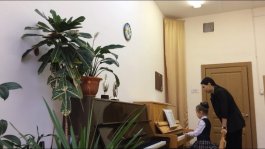 Открытый урок на тему «Работа над пьесой в классе фортепиано».