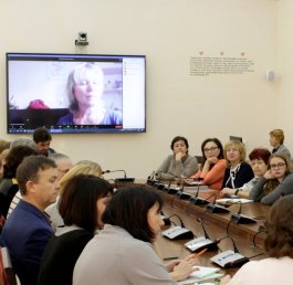    С 26 по 27 октября преподаватели народного отделения проходили курсы повышения квалификации «Психолого-педагогические аспекты исполнительства на инструментах народного оркестра: баяне, аккордеоне».