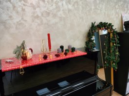 В Чебоксарской детской музыкальной школе №1 им. С.М. Максимова создается предпраздничная новогодняя атмосфера.