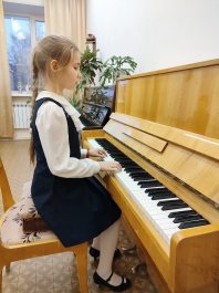 Классный концерт ко Дню матери