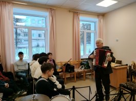 «В мире музыкальных инструментов»