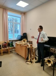 «В мире музыкальных инструментов»