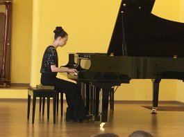 Концерт «Музыка в весенних красках»