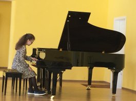 Концерт «Музыка в весенних красках»