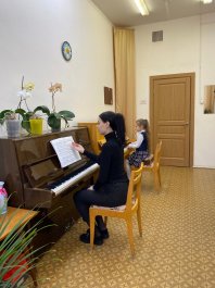 Состоялся открытый урок на тему «Работа над крупной формой в младших классах обучающихся ДМШ».
