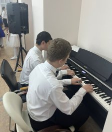Учащиеся Чебоксарской детской музыкальной школы №1 им. С.М. Максимова приняли участие в Детском фестивале литературы и искусства «Детства яркая страна».