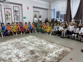 В МБДОУ «Детский сад №25» состоялся концерт учащихся ЧДМШ №1 им. С.М. Максимова посвященный Дню матери
