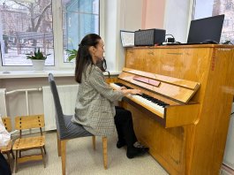 В МБДОУ «Детский сад №25» состоялся концерт учащихся ЧДМШ №1 им. С.М. Максимова посвященный Дню матери
