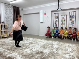 В МБДОУ «Детский сад №25» состоялся концерт учащихся ЧДМШ №1 им. С.М. Максимова посвященный Дню матери