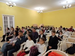 Состоялся концерт класса  Иваницкой Ольги Юрьевны «Сюрприз для дедушки Мороза» из цикла концертов «Играют все».