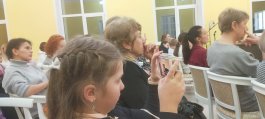 С большим успехом состоялся Новогодний концерт преподавателей нашей школы.