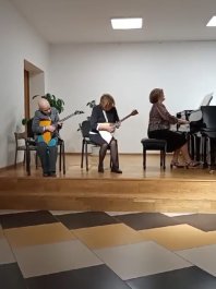 Весенний концерт «Ну-ка, струны, заиграйте, настроение поднимайте!»